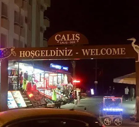 Calis Plajinda 1+1 Luks Daire 公寓 费特希耶